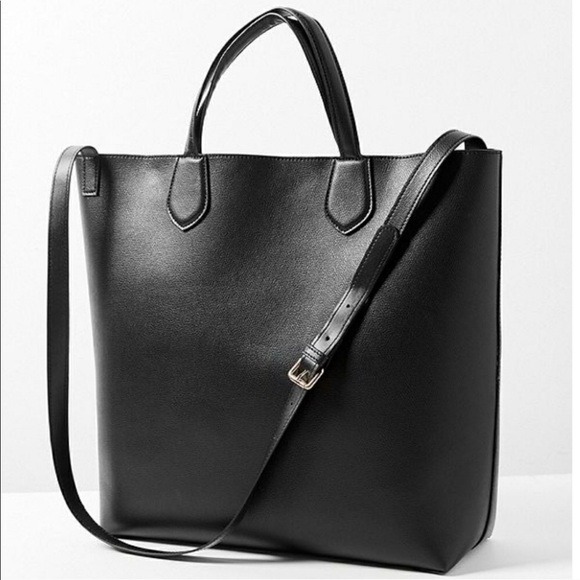 Urban Outfitters Handbags - Urban Outfitters Jules and Kae Tote